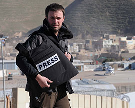CONVERSACIÓN CON EL PERIODISTA DE ZONAS DE CONFLICTO: MIKEL AYESTARÁN